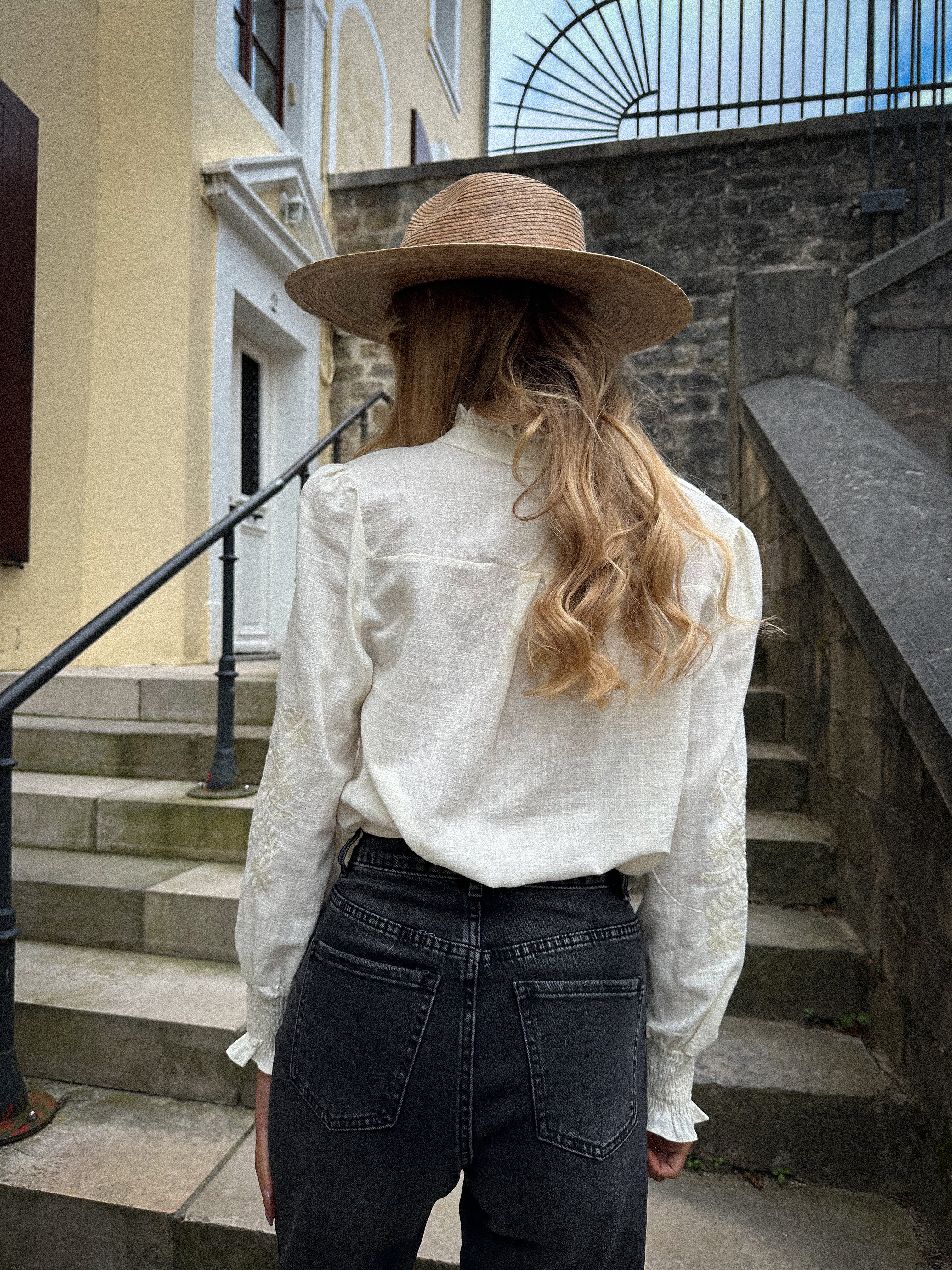 Marielle crème - Blouse brodée